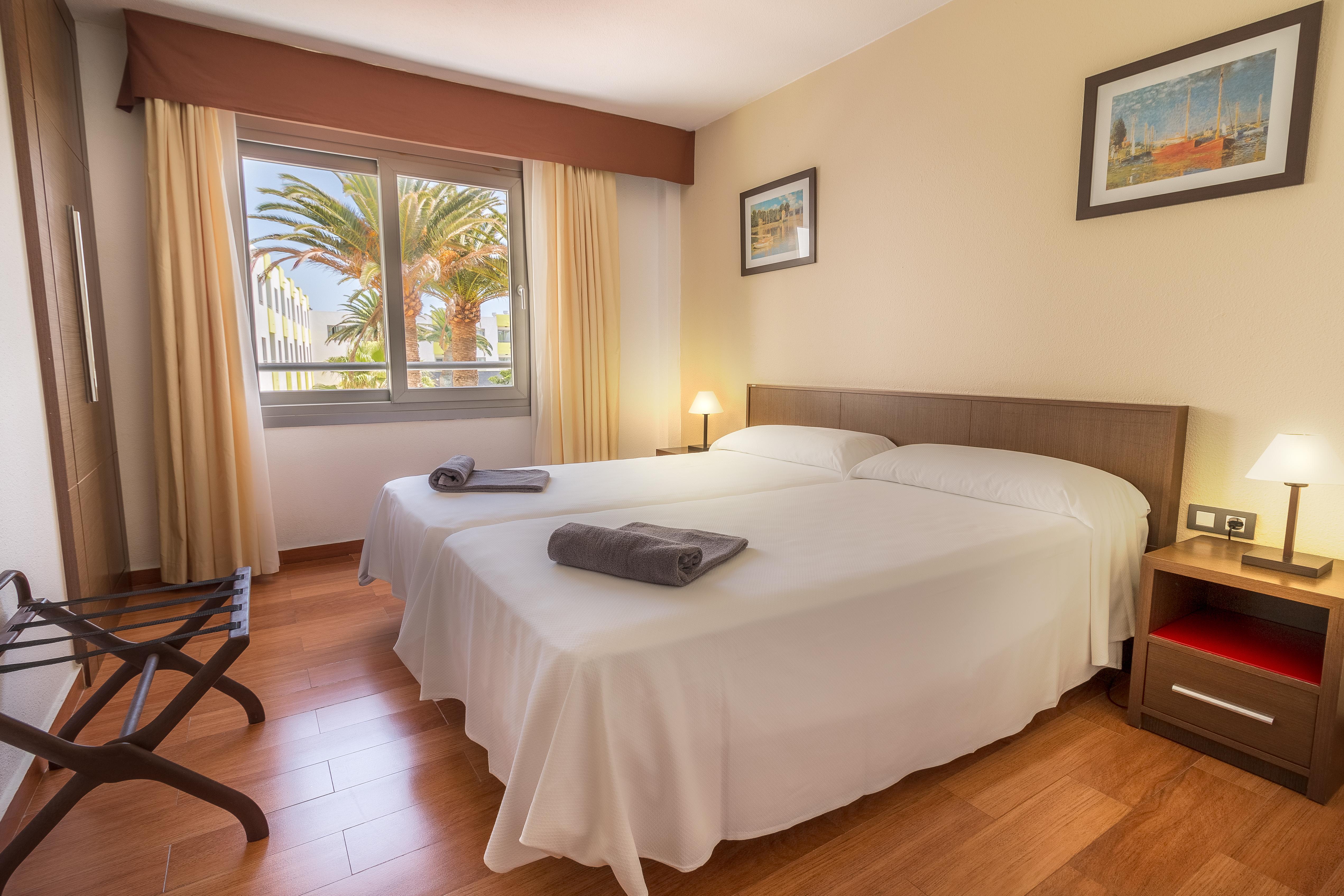 Hotel LIVVO Corralejo Beach Екстер'єр фото