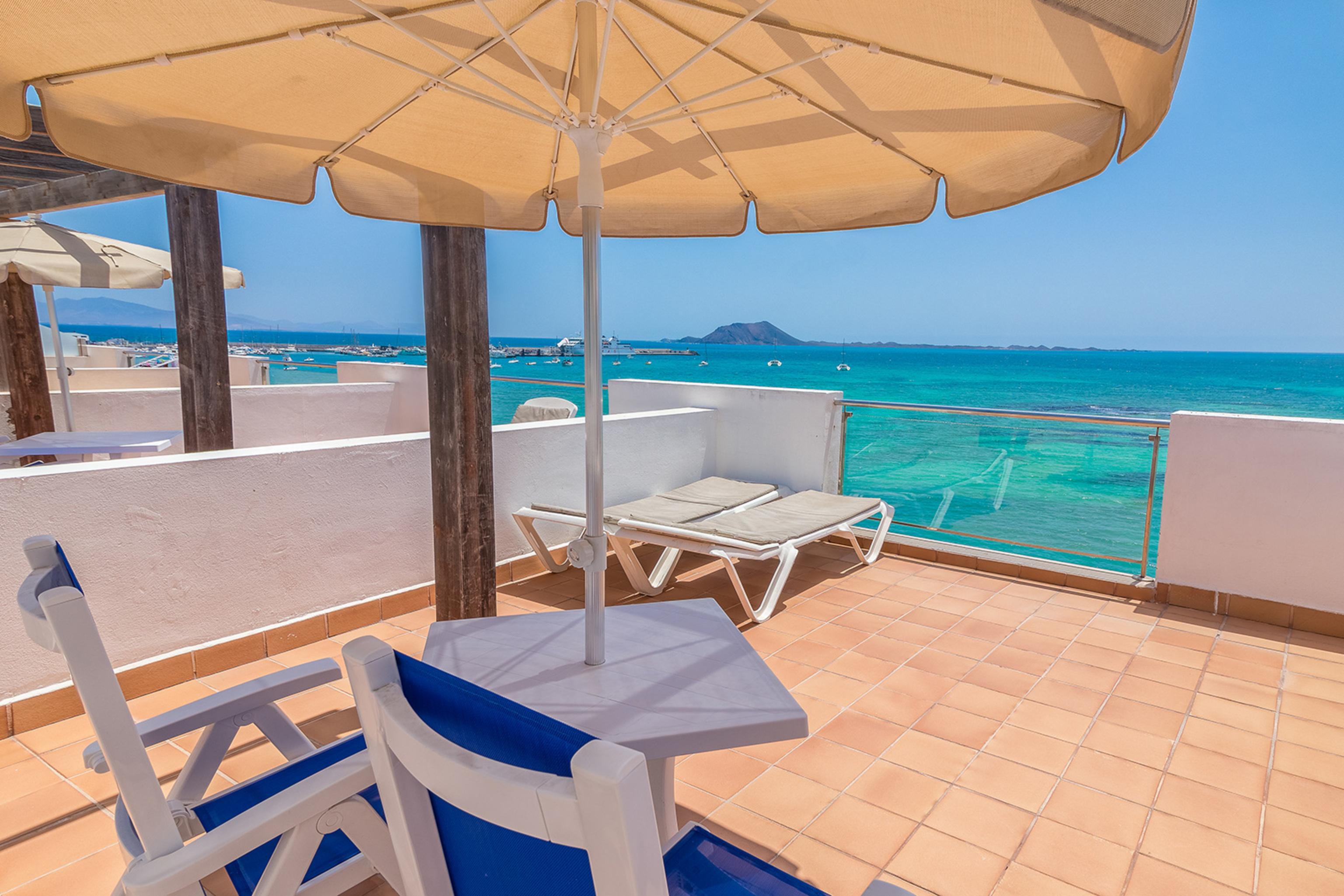 Hotel LIVVO Corralejo Beach Екстер'єр фото