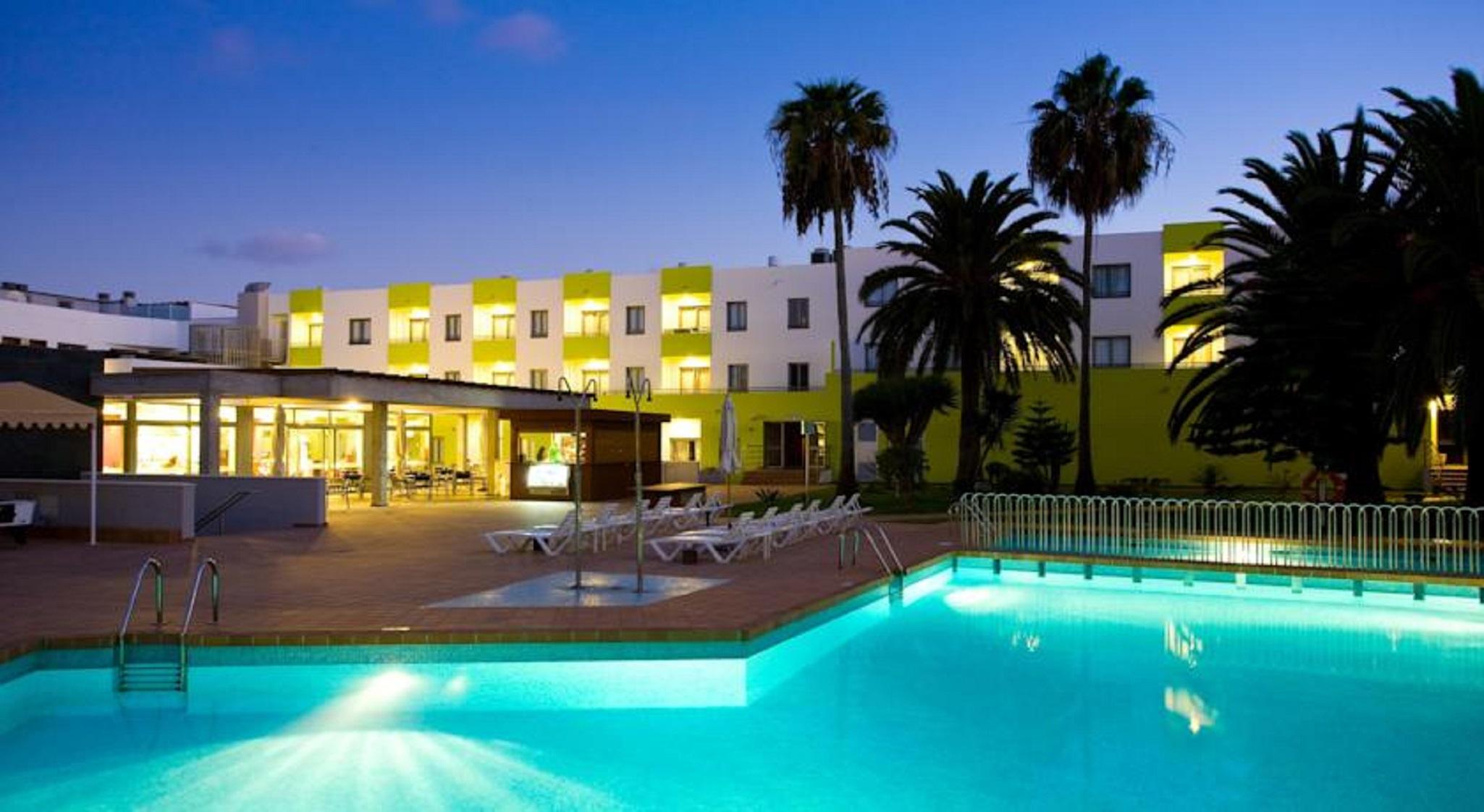 Hotel LIVVO Corralejo Beach Екстер'єр фото