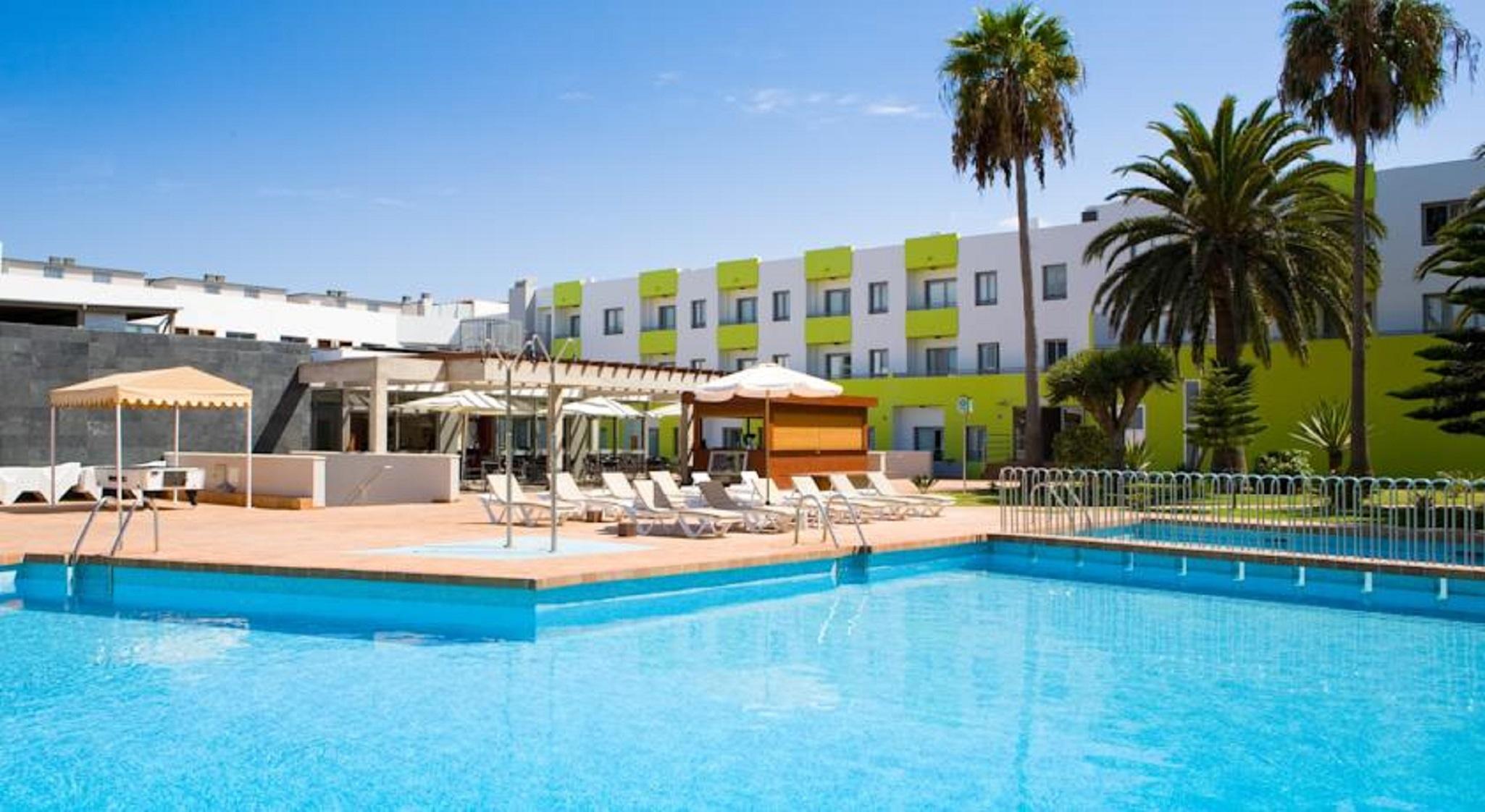 Hotel LIVVO Corralejo Beach Екстер'єр фото