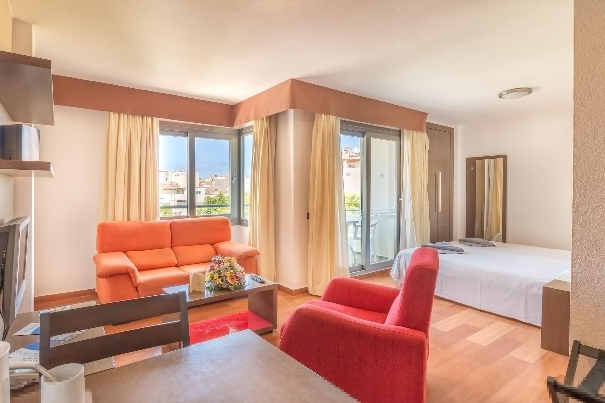 Hotel LIVVO Corralejo Beach Екстер'єр фото