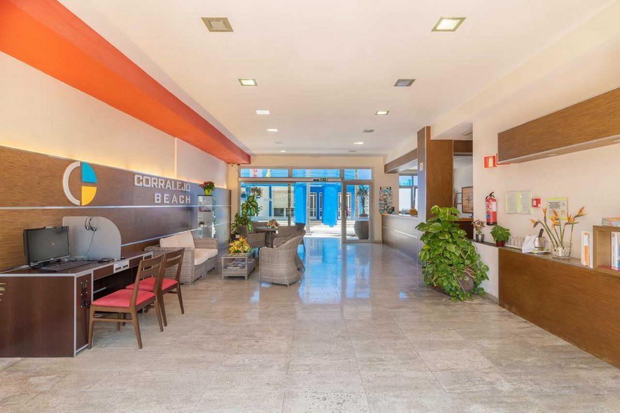 Hotel LIVVO Corralejo Beach Екстер'єр фото